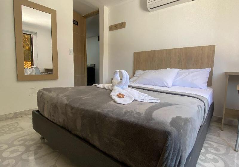 هتل Colores Boutique