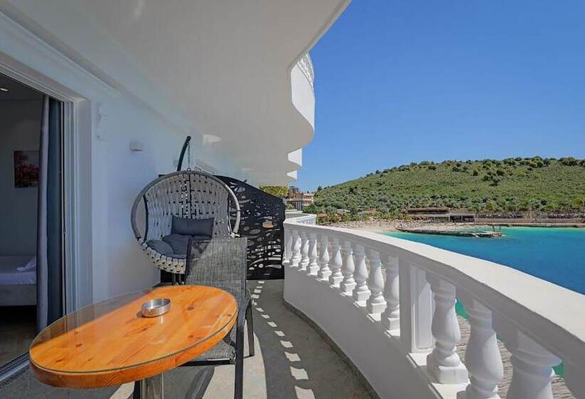 ホテル Villa Juna Beach