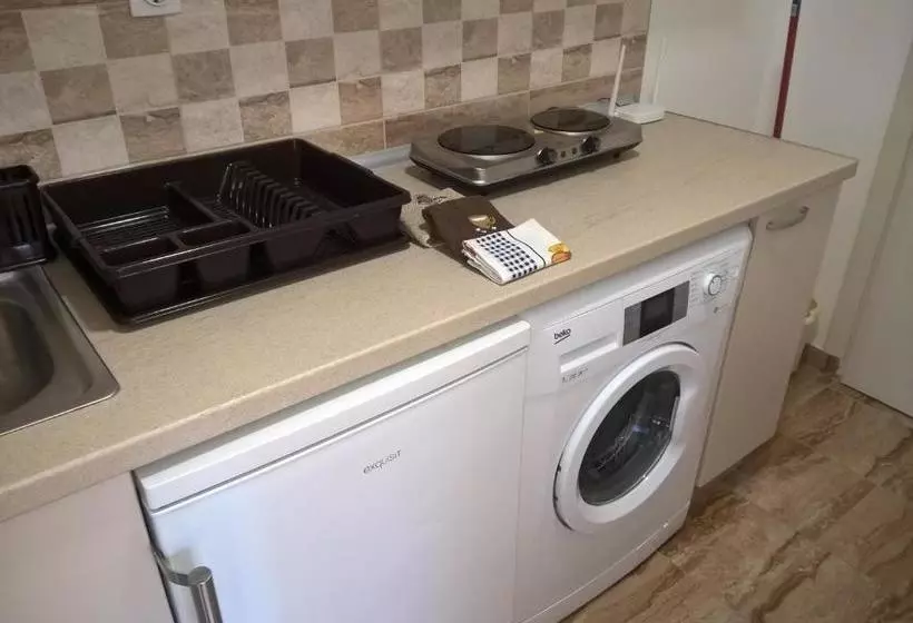 پانسیون Apartmani Mimi