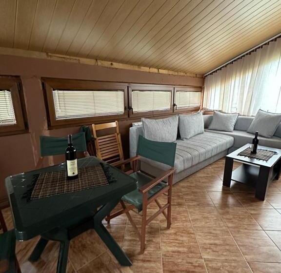 پانسیون Apartments Mery