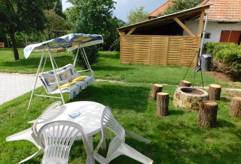 ペンション Boutique Vendégház Vidéki Idill Noszvaj