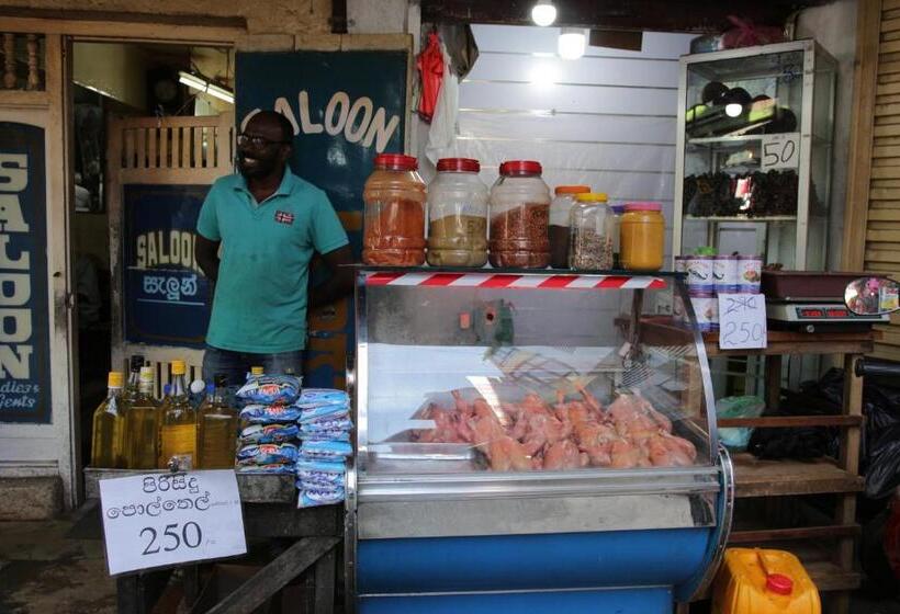 Pension De Paris à Kandy
