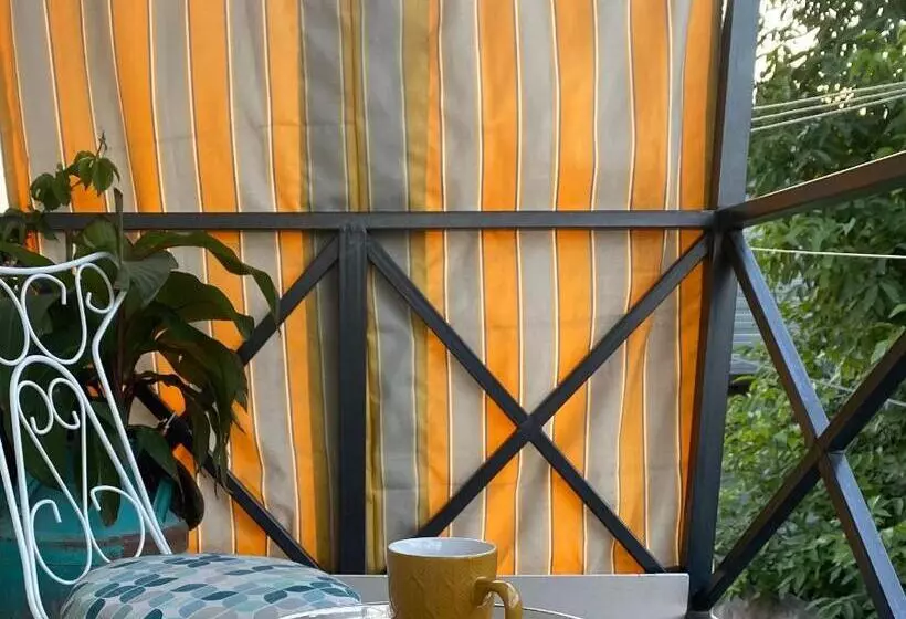 پانسیون Gallery Guesthouse