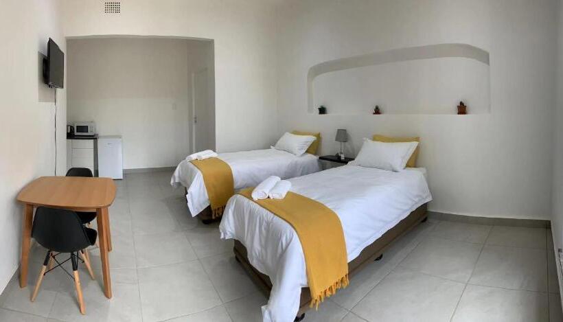 بنسيون One More Nap Self Catering