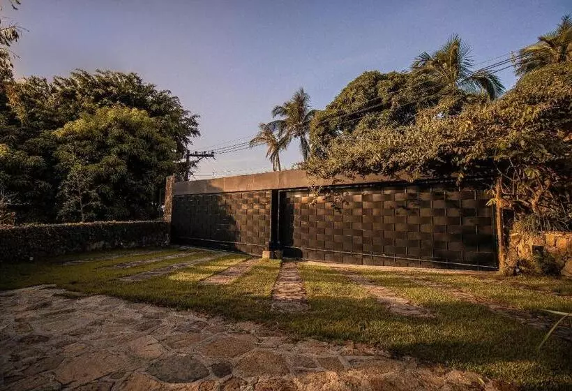 Majatalo Suítes Vista Pro Mar Ilhabela