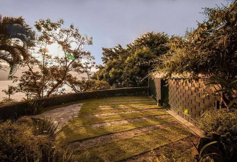 Majatalo Suítes Vista Pro Mar Ilhabela