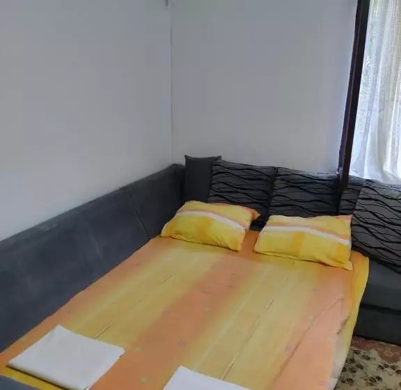 پانسیون Topholiday