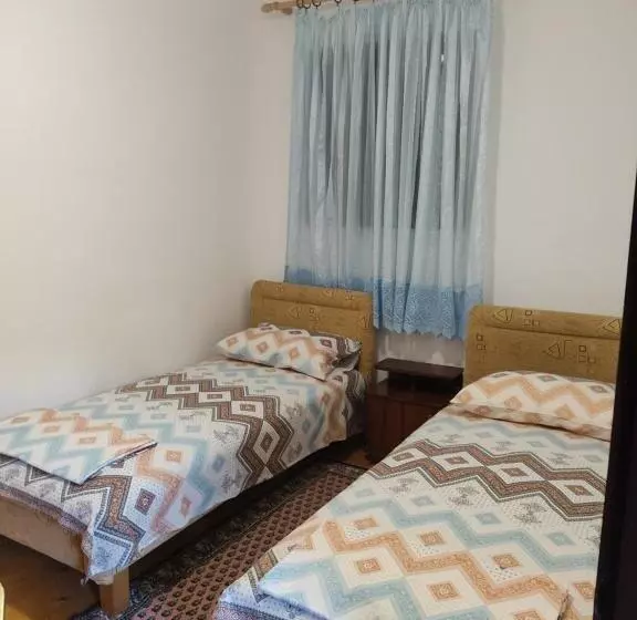 پانسیون Topholiday