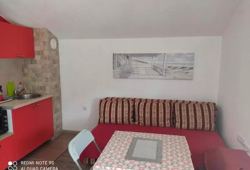 پانسیون Topholiday