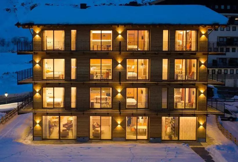 Red Fox Lodge
