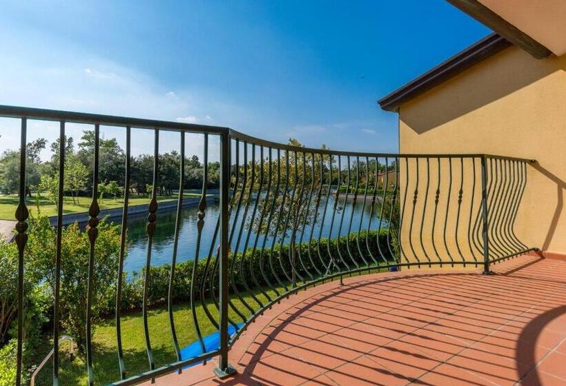 리조트 Bungalow S3