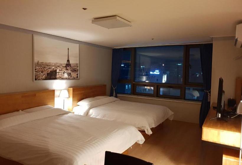 Stay And Co Residence