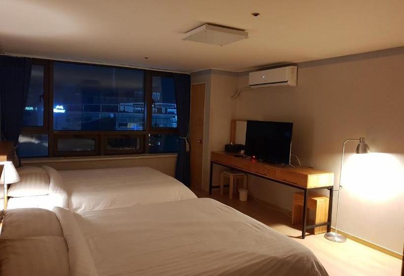 Stay And Co Residence