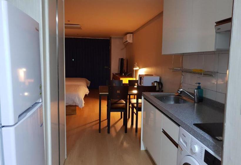 Stay And Co Residence