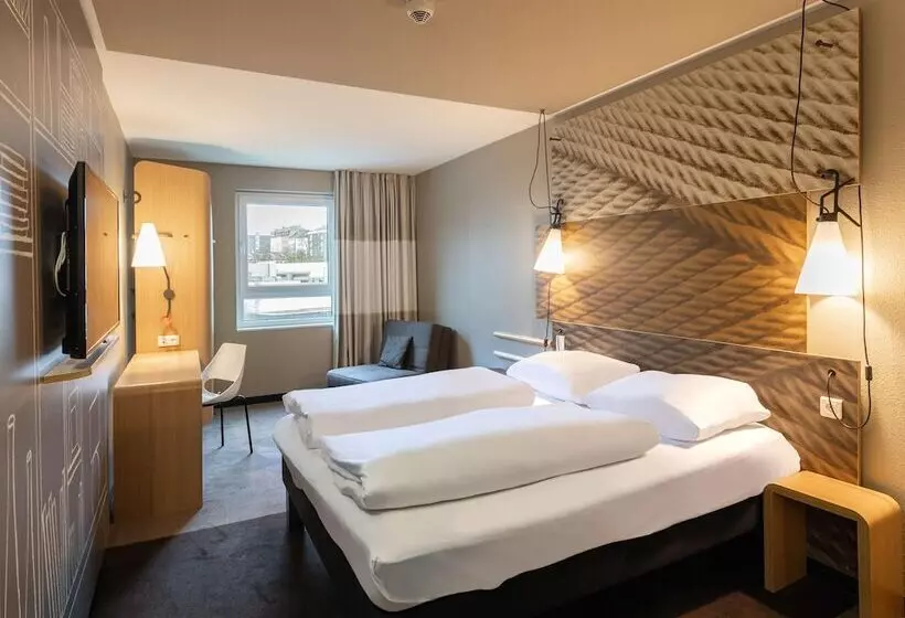 B&B HOTEL Wuppertal-City