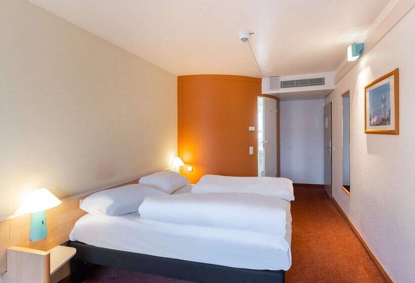 B&B HOTEL Wuppertal-City