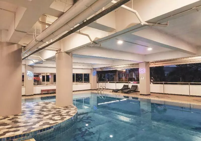 هتل Ap Premier Batam