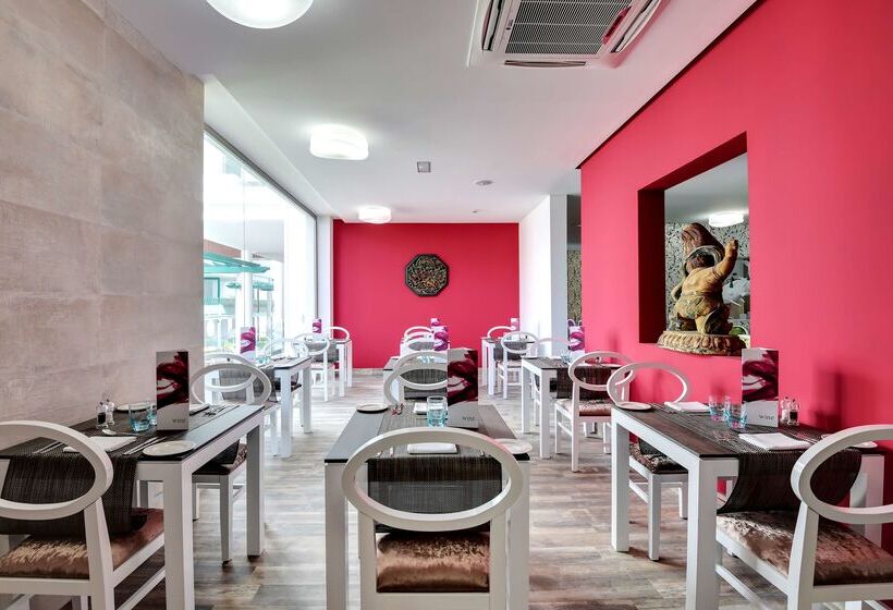 Hotel Barcelo  Teguise Beach - Adults Only