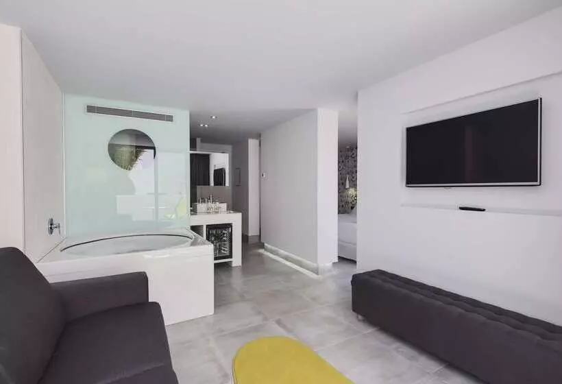 Отель Barcelo Teguise Beach - Adults Only