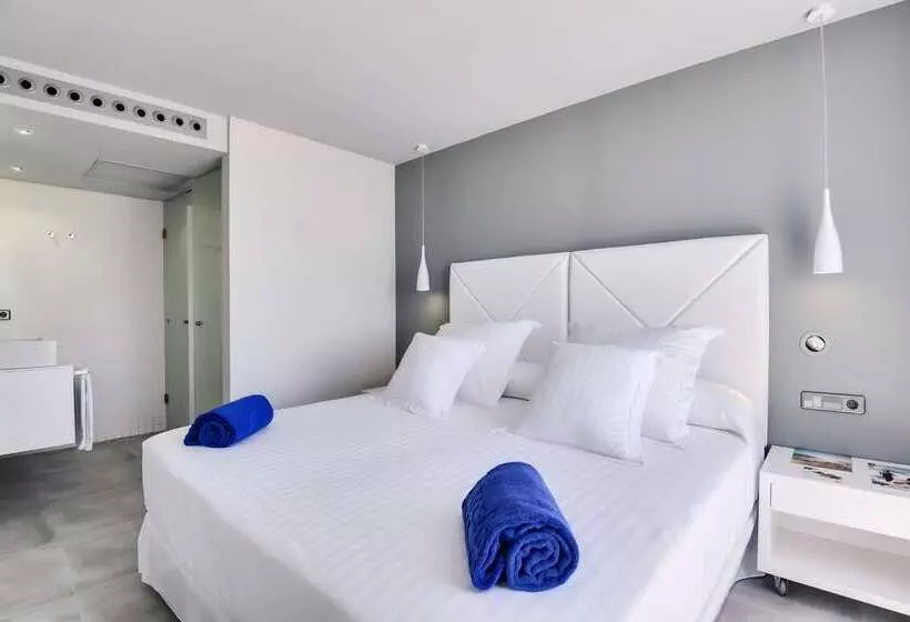 Отель Barcelo Teguise Beach - Adults Only