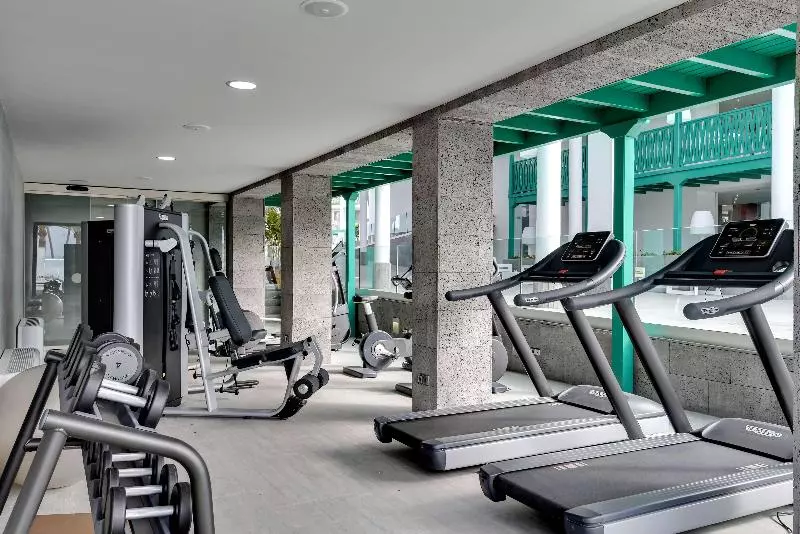 Отель Barcelo Teguise Beach - Adults Only