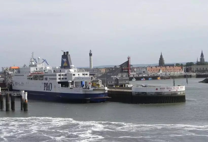 ホテル Ibis Calais Car Ferry