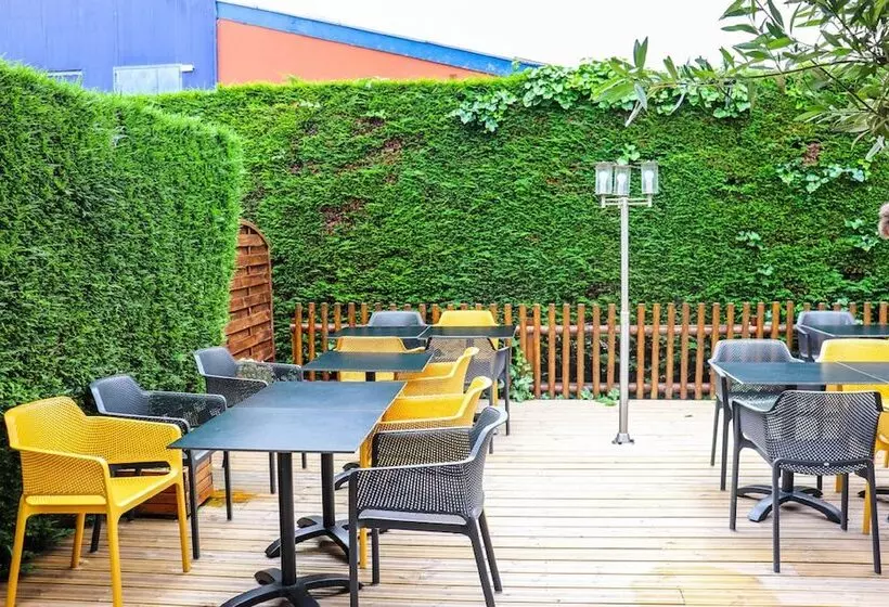 ホテル Ibis Calais Car Ferry