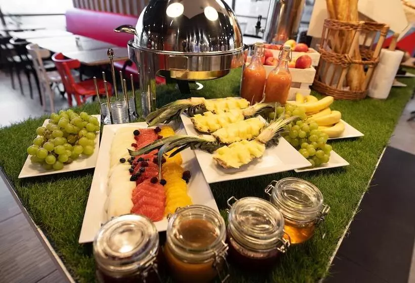 בית מלון כפרי Ibis Krakow Centrum