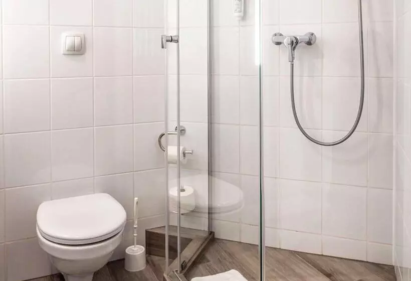 בית מלון כפרי Ibis Krakow Centrum