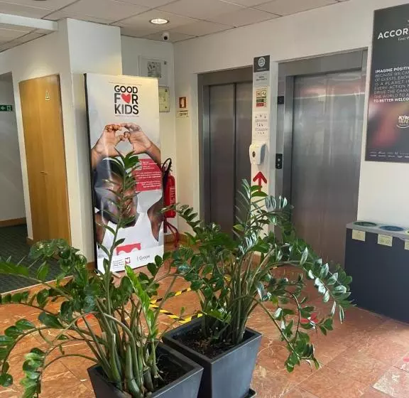 Отель Ibis Leiria Fatima