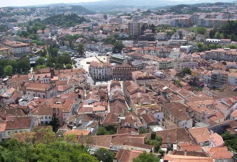 Отель Ibis Leiria Fatima