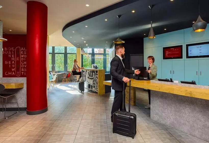 בית מלון כפרי Ibis Luzern Kriens