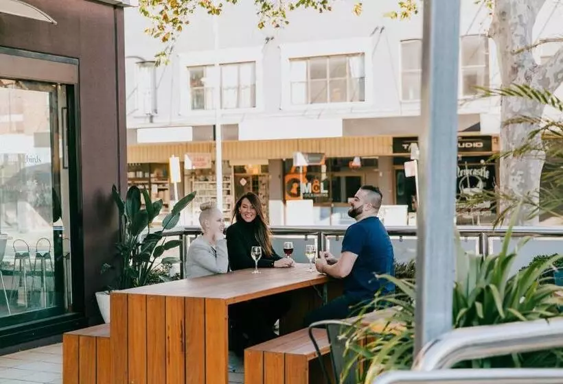 Отель Ibis Newcastle