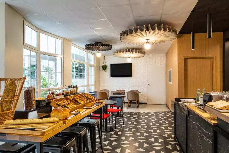 هتل Ibis Paris Ornano Montmartre Nord 18eme