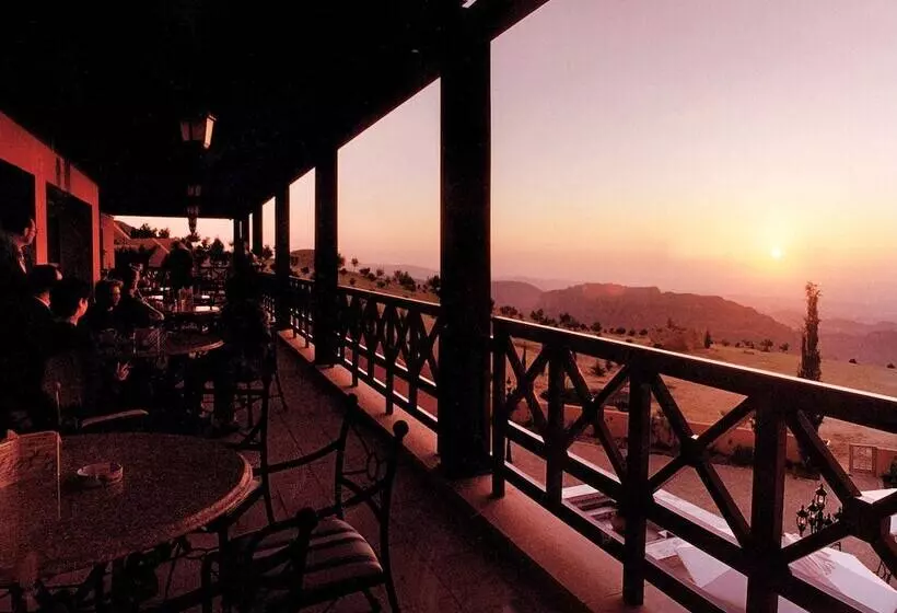 هتل Grand Mercure Petra