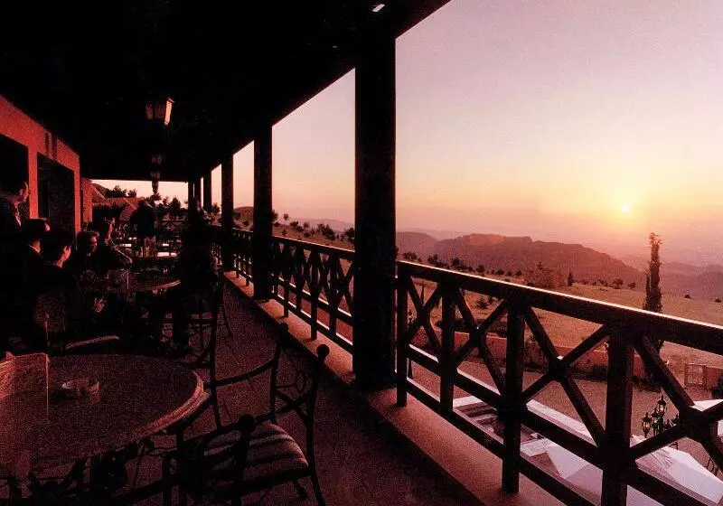 هتل Grand Mercure Petra