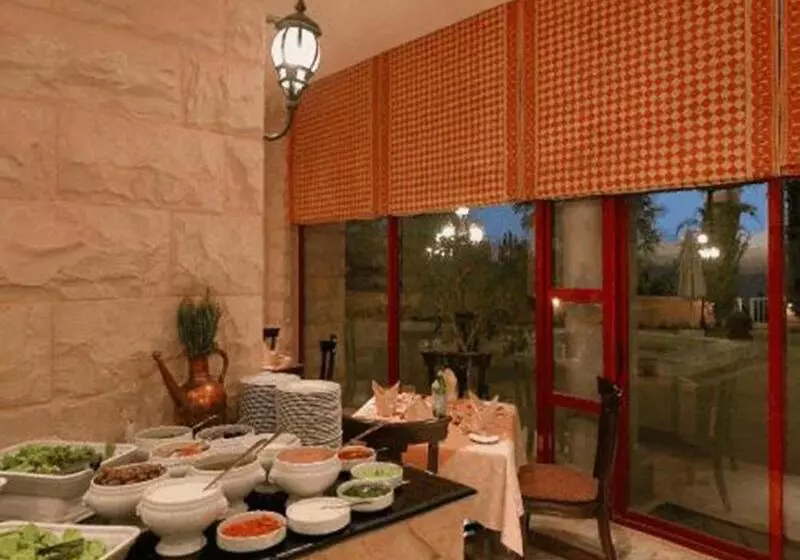 هتل Grand Mercure Petra