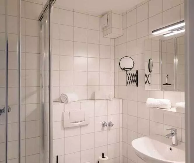 Отель Nikii City