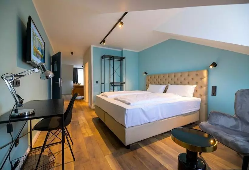 Отель Nikii City