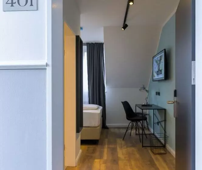 Отель Nikii City