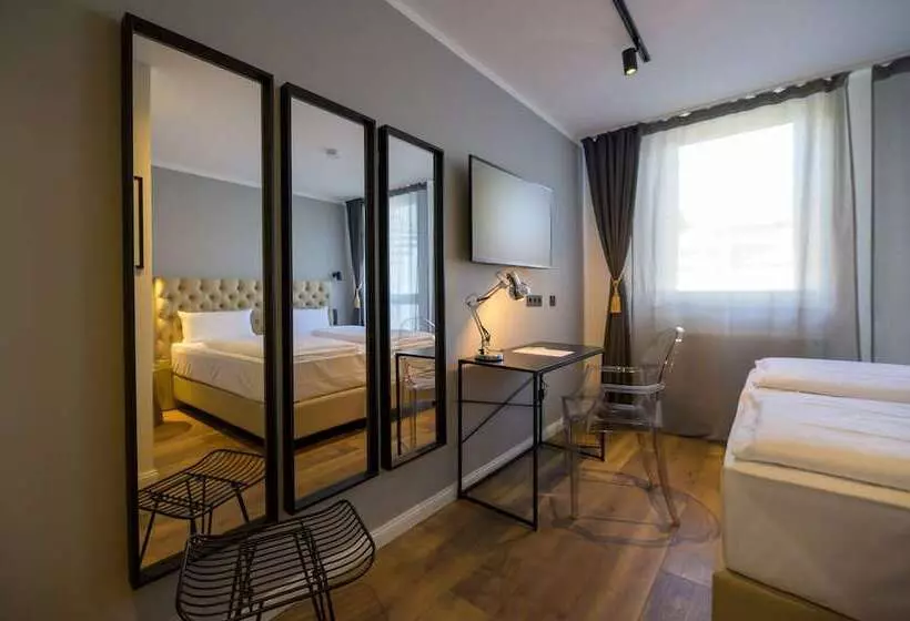 Отель Nikii City