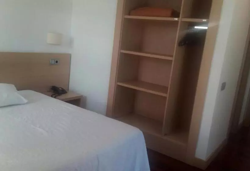 ホテル Puigcerdà