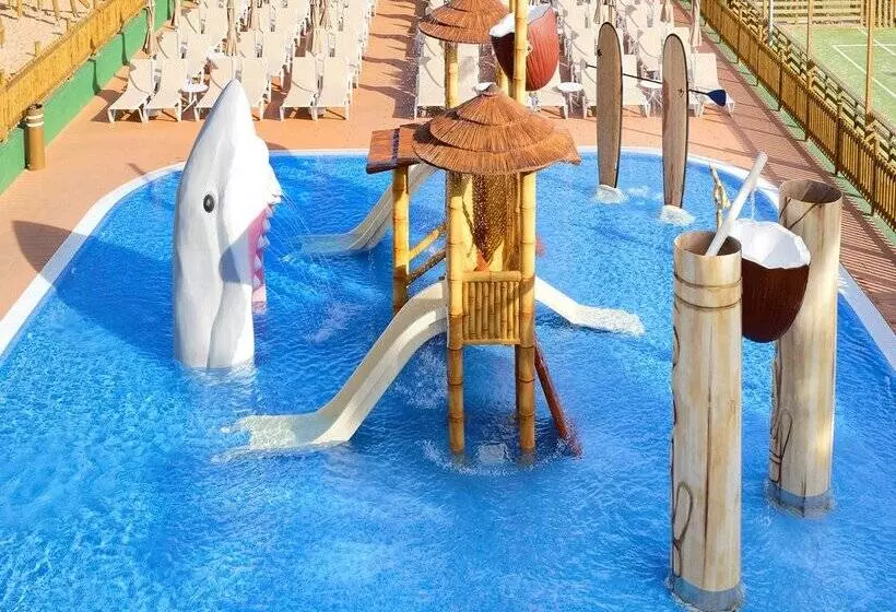 ホテル Servatur Waikiki