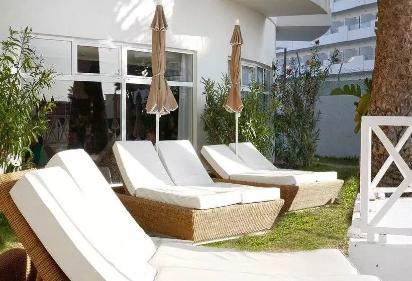 ホテル Servatur Waikiki