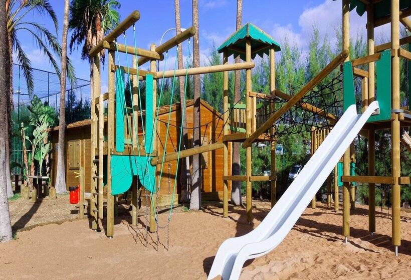 בית מלון כפרי Servatur Waikiki