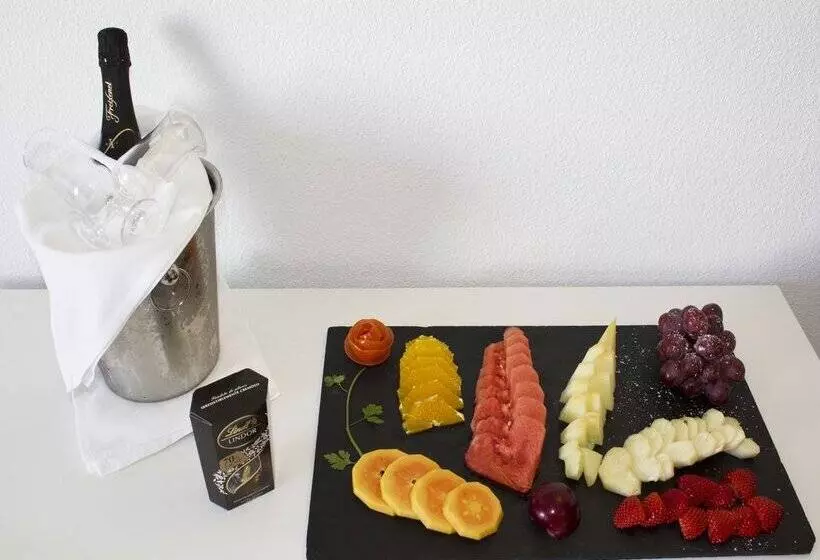 ホテル Servatur Waikiki