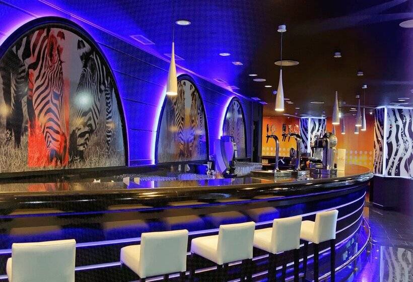 בית מלון כפרי Servatur Waikiki