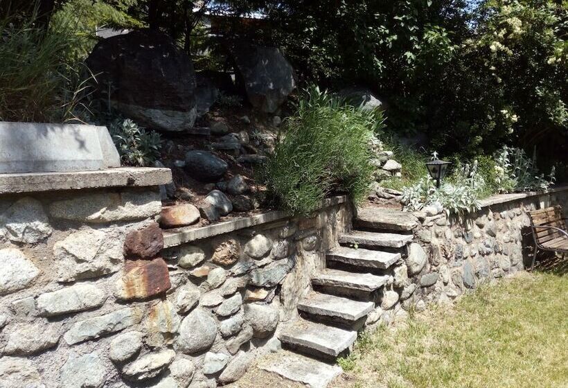 ホテル Vallibierna