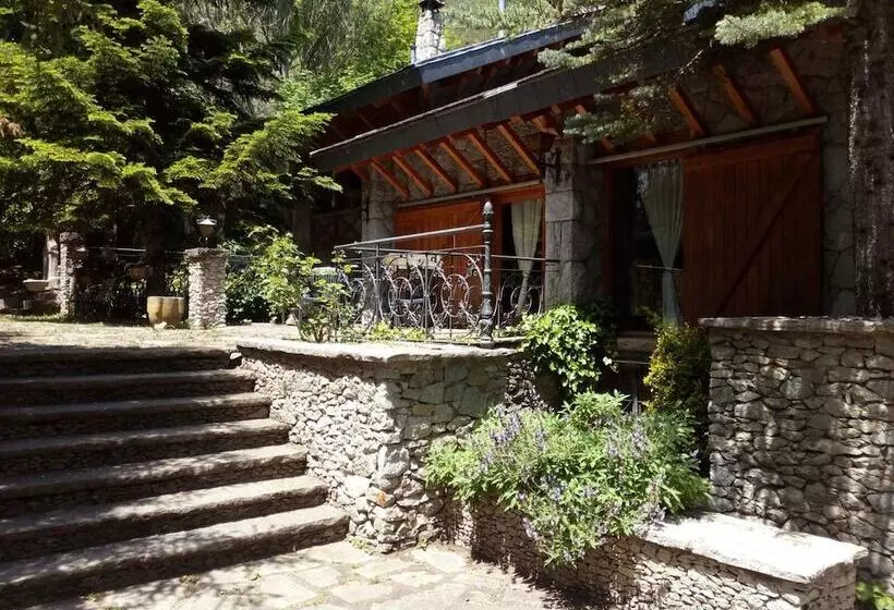 בית מלון כפרי Vallibierna