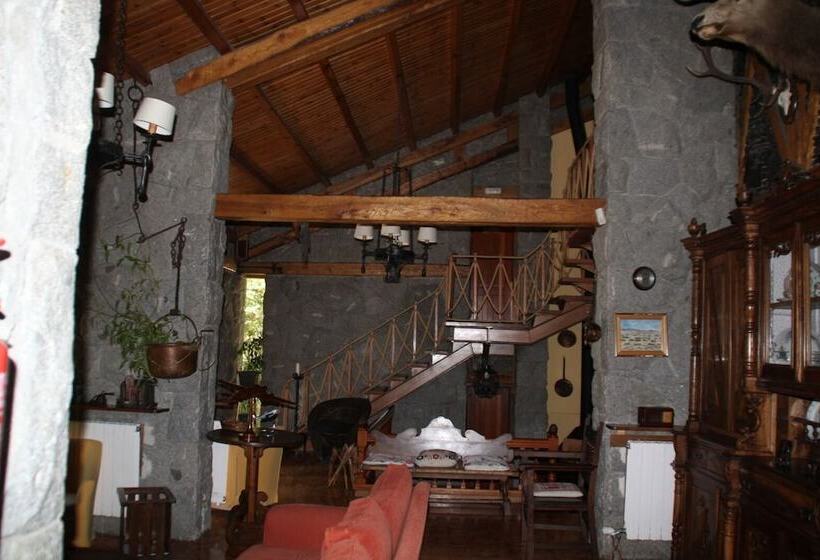 ホテル Vallibierna